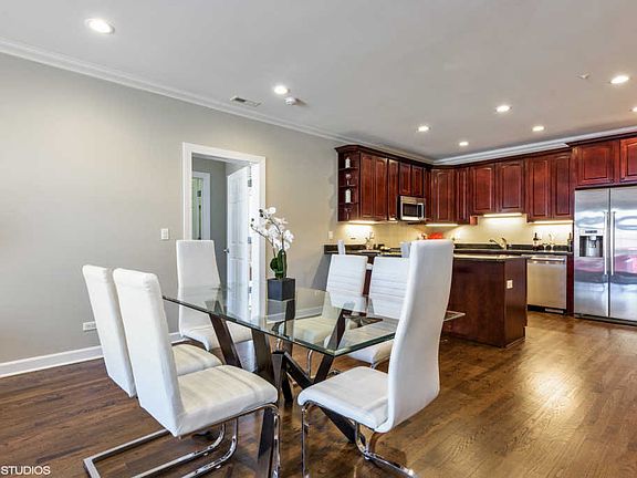 4th image of 5321 N Lincoln Ave APT 2D