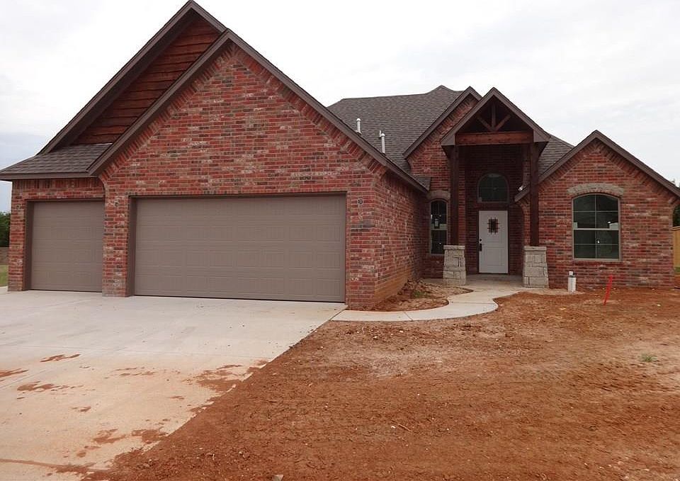 1st image of 11424 Fairways Ave