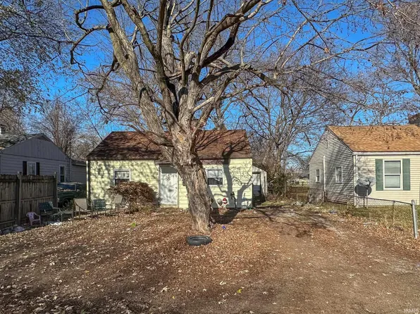 726 Ridgeway Ave, Evansville, IN 47713