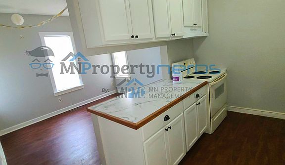 3rd image of 2309 James Ave N