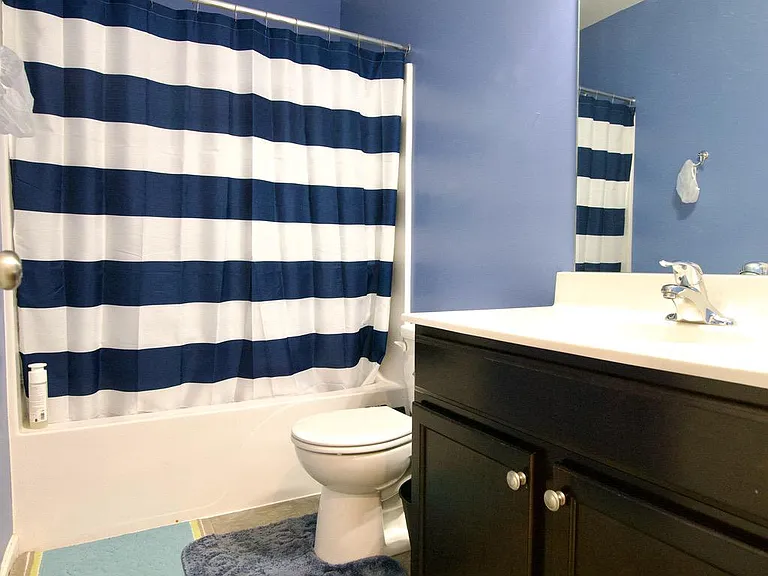 633 Keswick Ct — Photo 49
