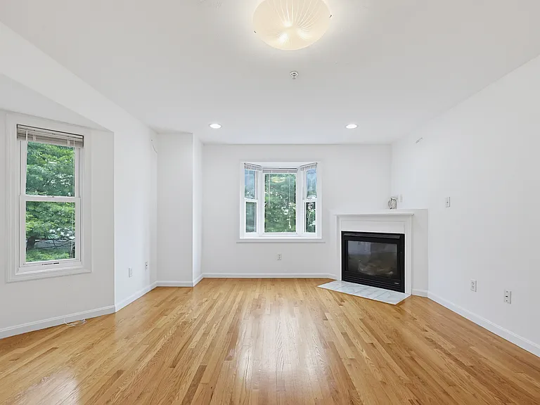 3101 Maple Brook Rd — Photo 8