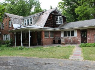 61 Maple Ave, Glenville, NY 12302