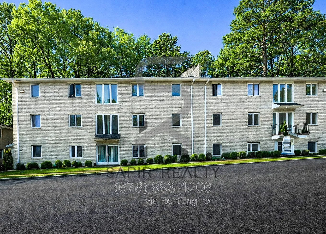 2 bed, 1.0 bath, 760 sqft, $1,045 — Photo 2