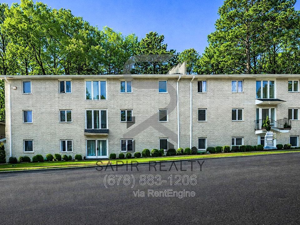 1st image of 166 Anderson Ave NW Unit B13