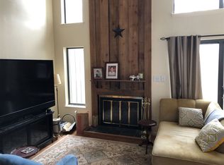 9312 S Lake Ridge Dr, Bloomington, IN 47401