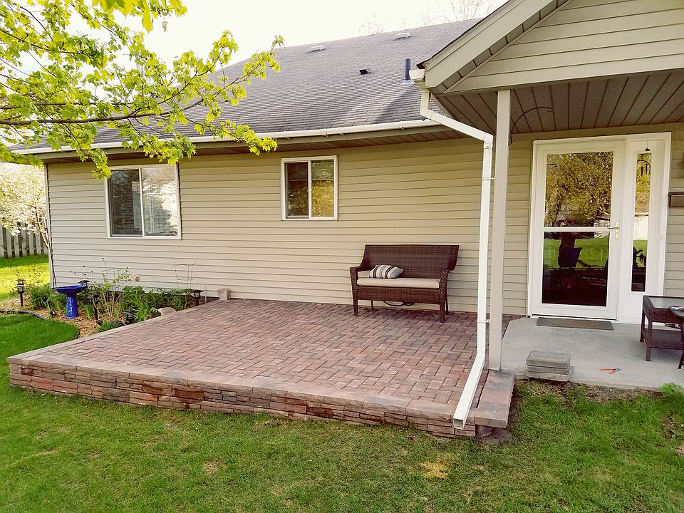 2nd image of 6801 York Pl