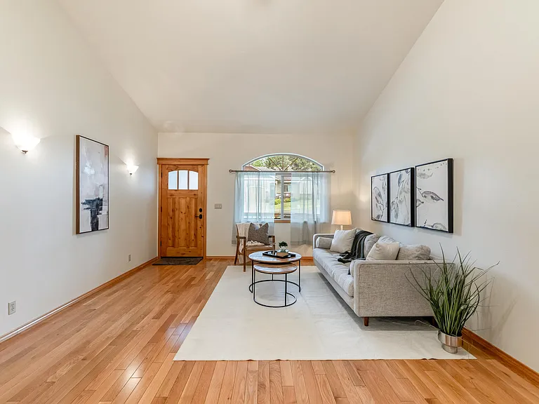 1009 SW Crosscut Ct — Photo 7