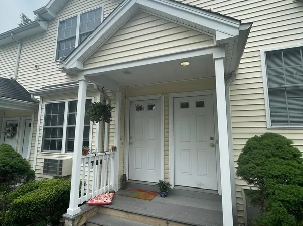 416 Main St, Wallingford, CT 06492