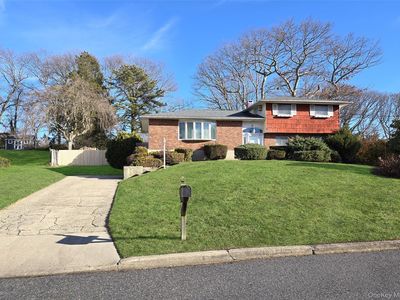 52 Lolly Lane W, Centereach, NY, 11720