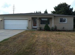 37350 Vargo St, Livonia, MI 48152