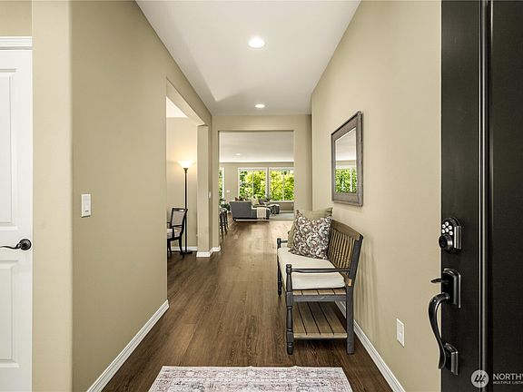 4th image of 14824 179th Avenue E