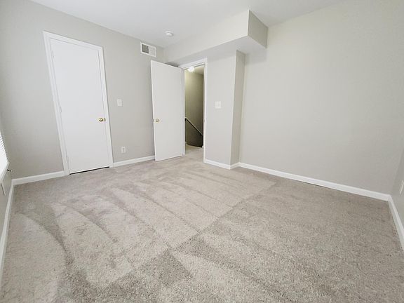 5th image of 310 W Catawba Ave APT 1