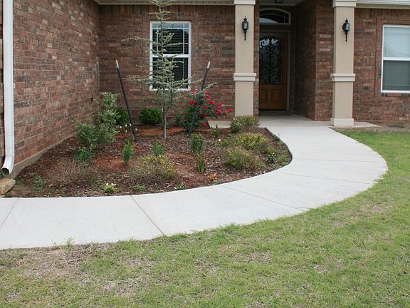 2nd image of 1507 Stonehouse Dr