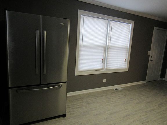 4th image of 2115 222nd Pl