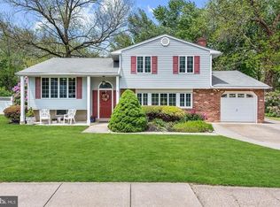 7 Hunter Dr, Delran, NJ 08075