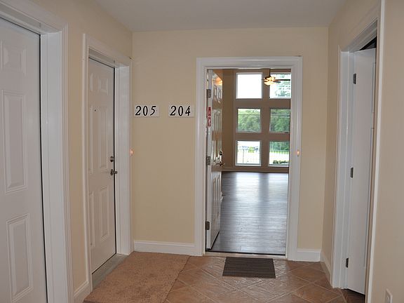 2nd image of 2045 Valley Ave APT 204