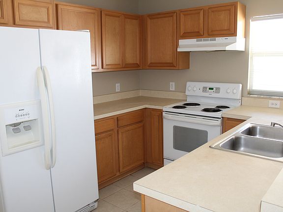 3rd image of 1315 Denman Ct