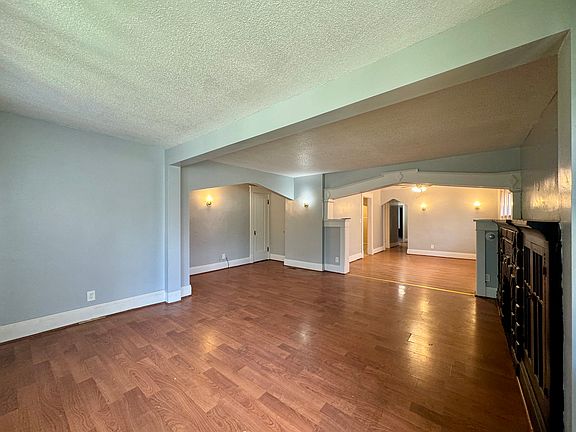 5th image of 49 Oakmont Ave #Lwr