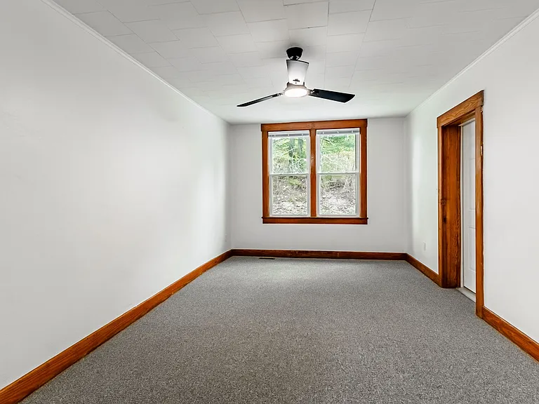 496 Dorsey Ave — Photo 74