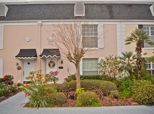 2046 Country Side Cir S, Orlando, FL 32804
