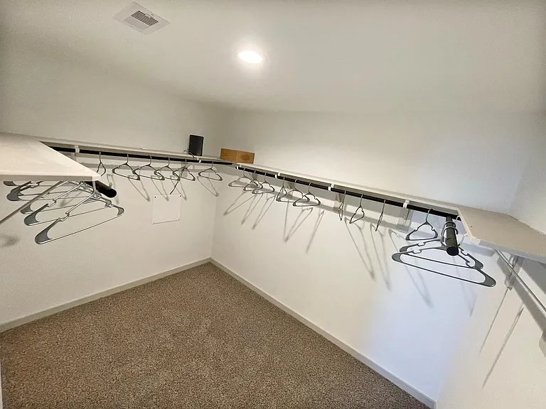 3902 Itzle Island Ct — Photo 28
