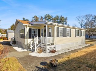 39 Sycamore Dr #D, Halifax, MA 02338