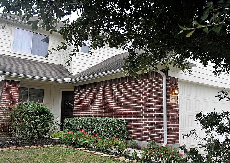 1st image of 21926 Hemlock Park Dr