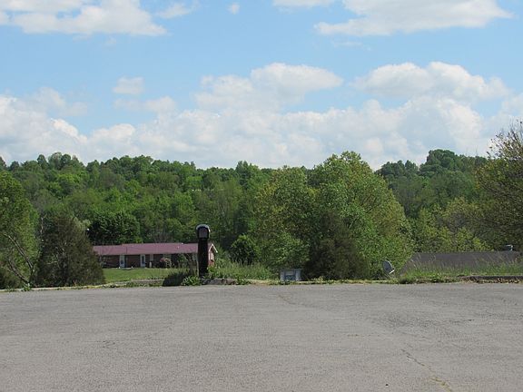 4th image of 436 Highland Dr