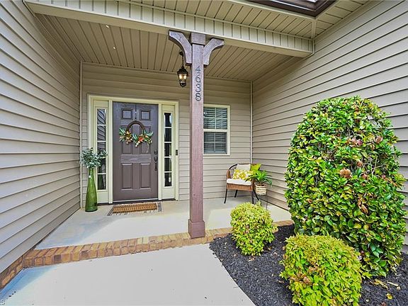 3rd image of 4638 Orchard Grove Dr