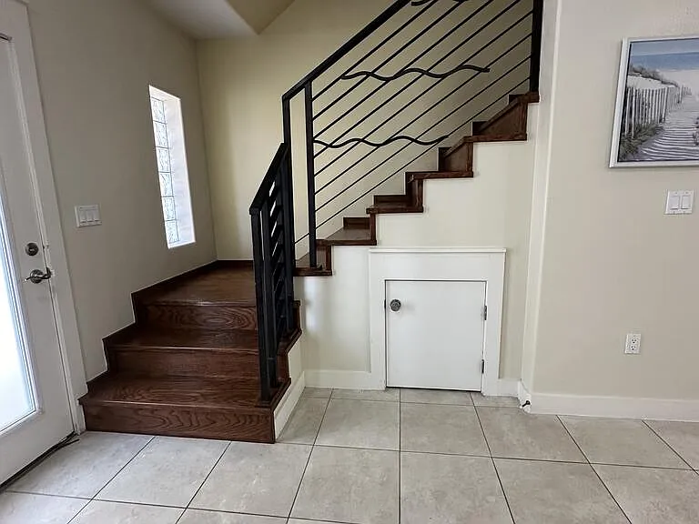 W Mesquite St — Photo 9