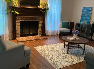 76 Foxwood Pl #76, Morganville, NJ