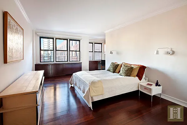 Sold by Halstead Real Estate | media 8