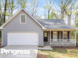 165A Willow Shoals Dr, Covington, GA 30016