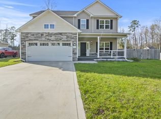 129 Cedar Ridge Dr, Maysville, NC 28555