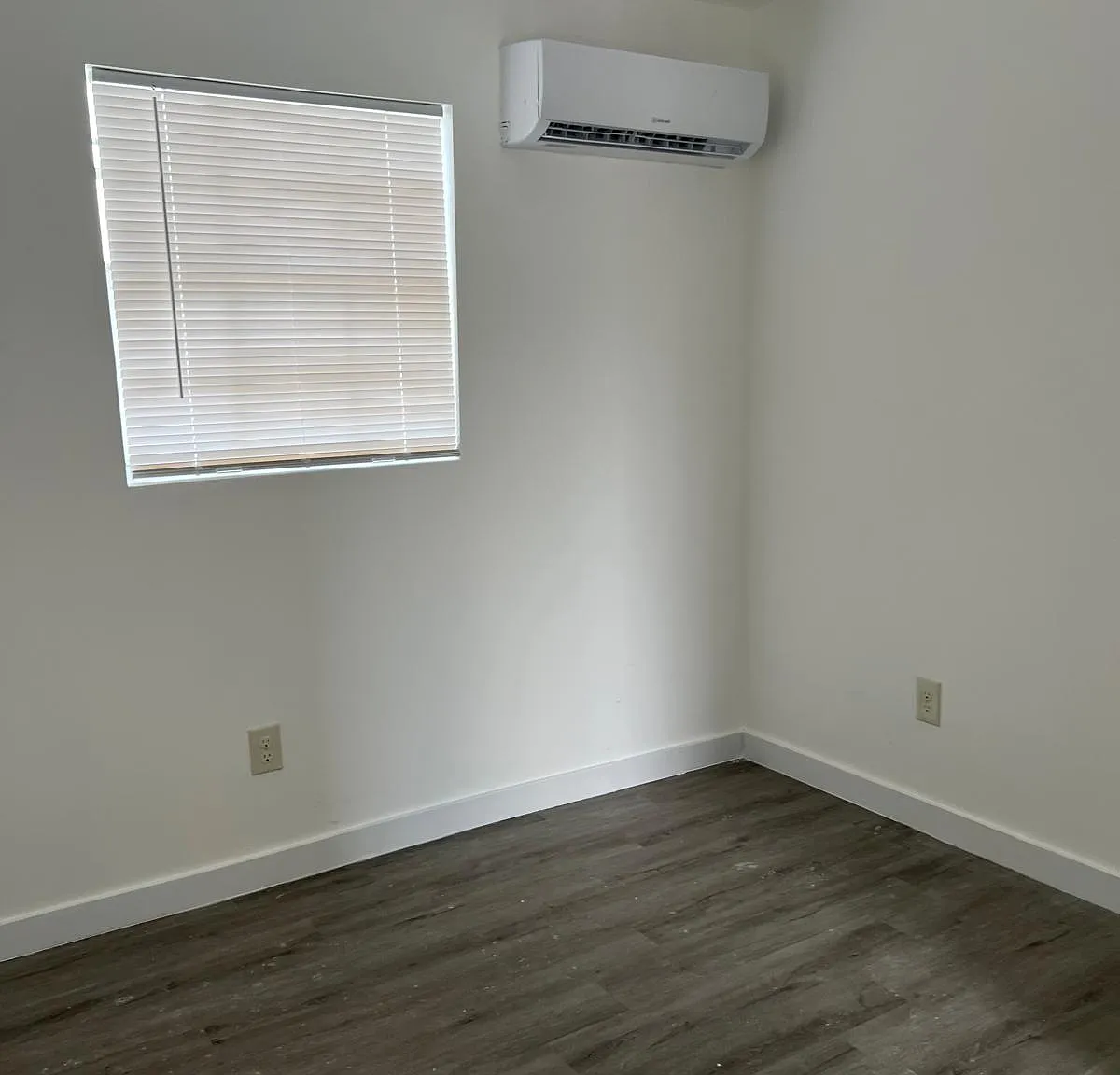 612 S Pine St — Photo 4