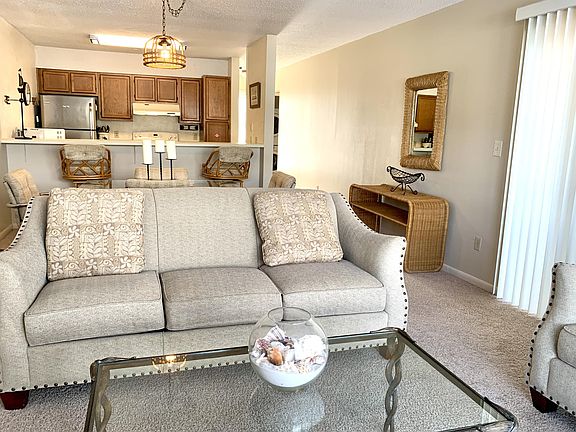 5th image of 300 Yacht Club Dr Unit 3