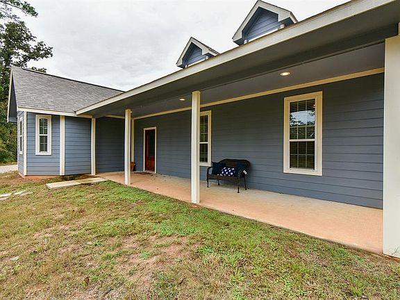 Covered front porch on a cut-de-sac.