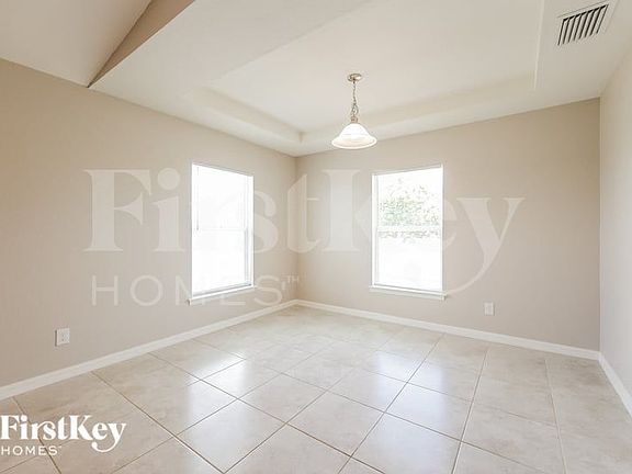 5th image of 2808 NE 2nd Pl