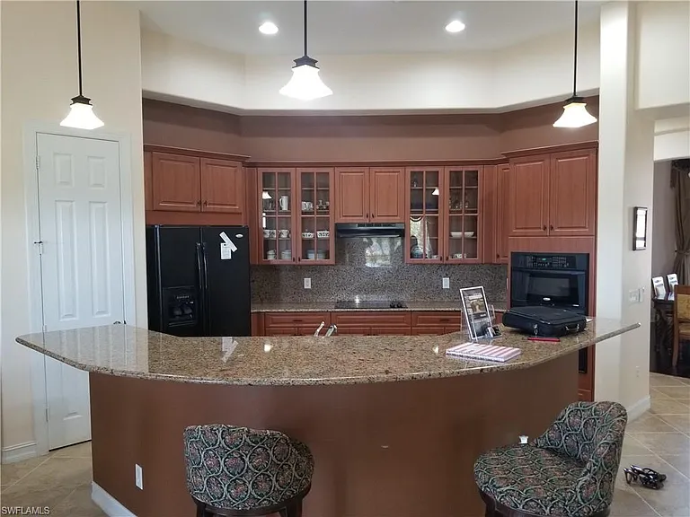 12501 Fairmont Dr — Photo 5