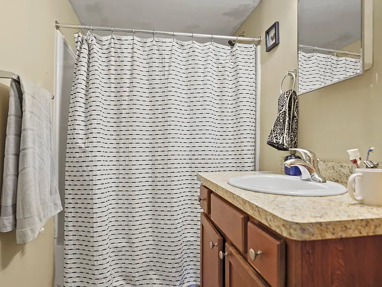 2308 Johnson St NE #1 — Photo 12
