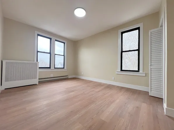 1800 Matthews Avenue image 6 of 16