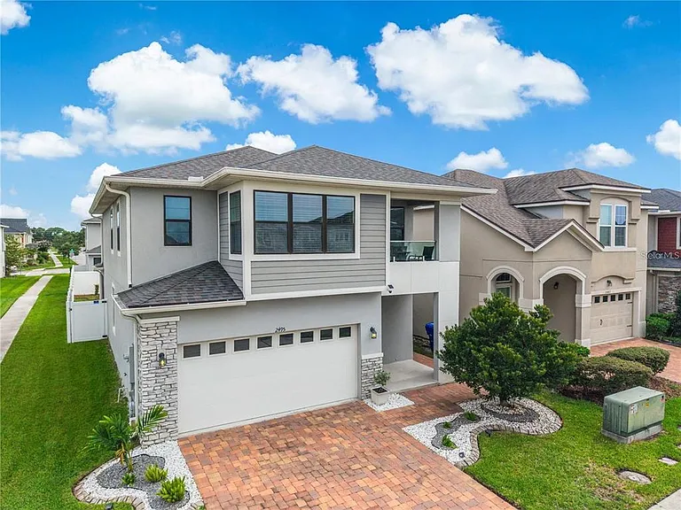 2495 Rapollo Dr — Photo 2