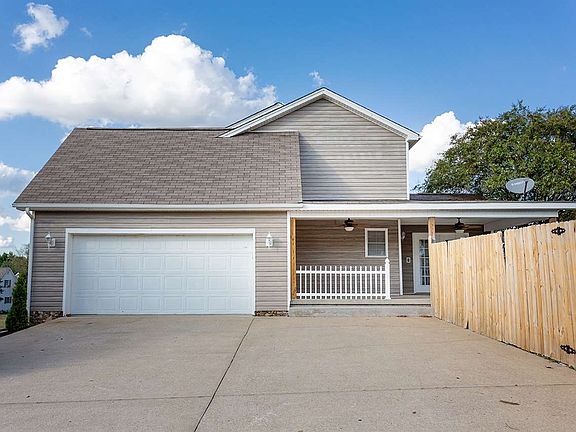 4th image of 224 Powhatan Dr NE