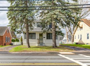 838 Curry Rd, Schenectady, NY 12306