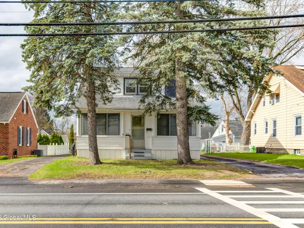 838 Curry Road, Rotterdam, NY 12306