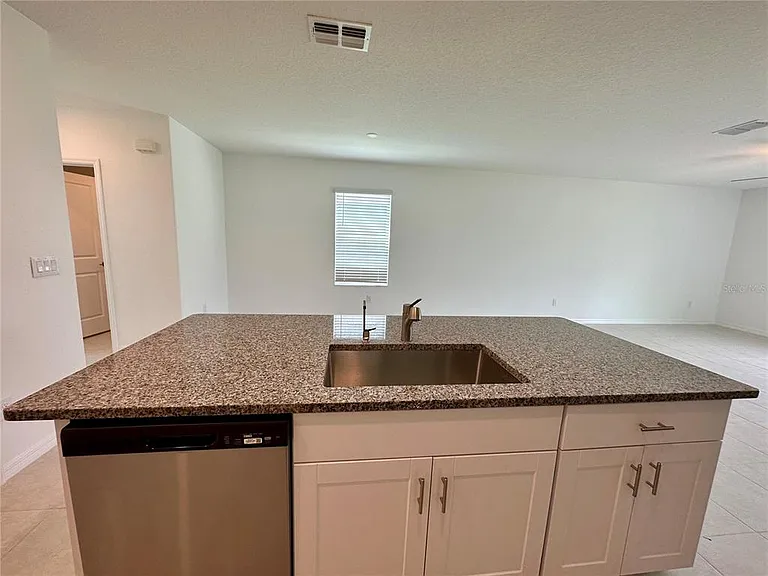 11131 Radiant Shore Loop — Photo 7
