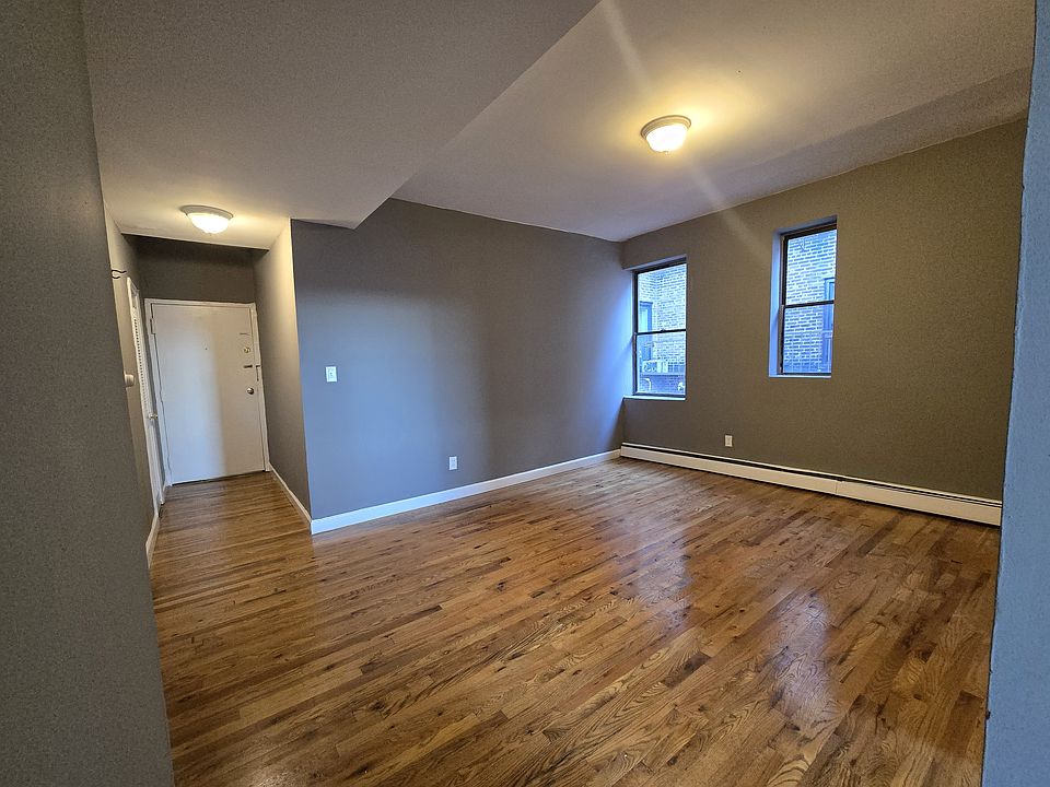 2nd image of 246 Roseville Ave #44B