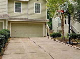 26 N Walden Elms Cir, Spring, TX 77382