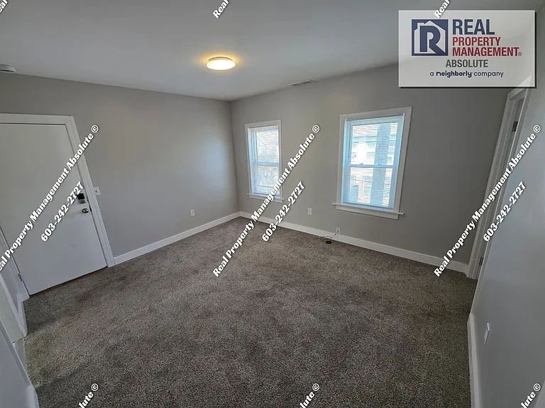 7 Commercial St — Photo 12